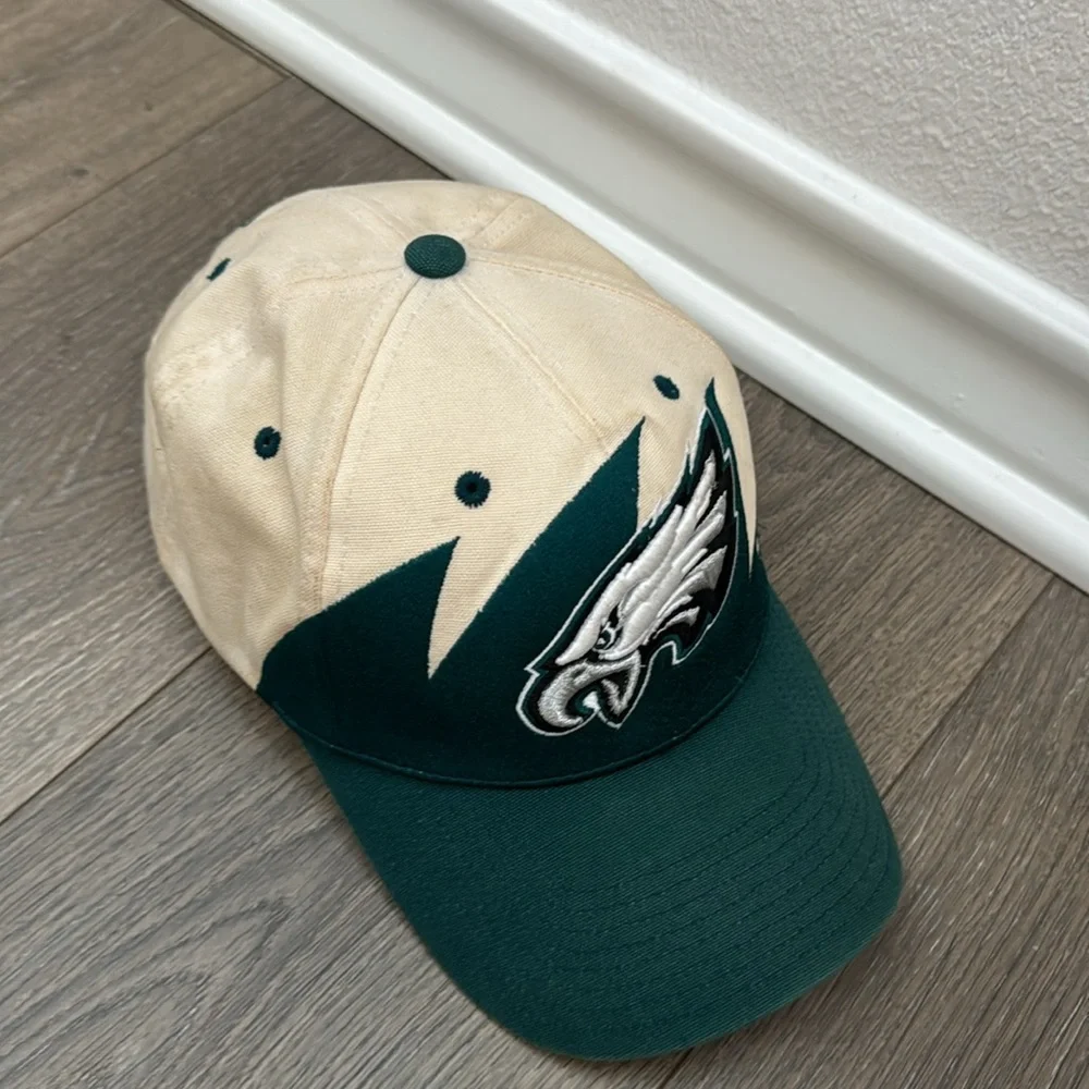 Vintage Philadelphia Eagles Reebok Hat